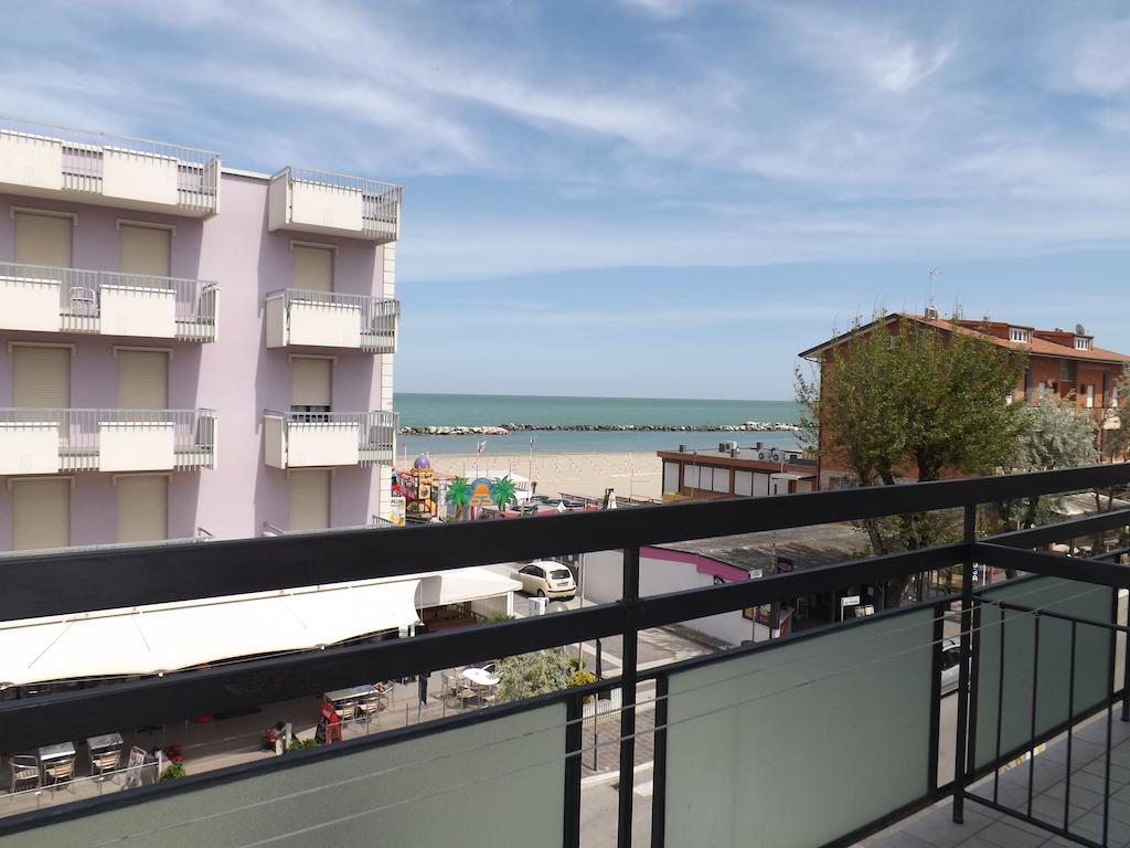 Hotel Villa Domiziana Rimini Exteriér fotografie