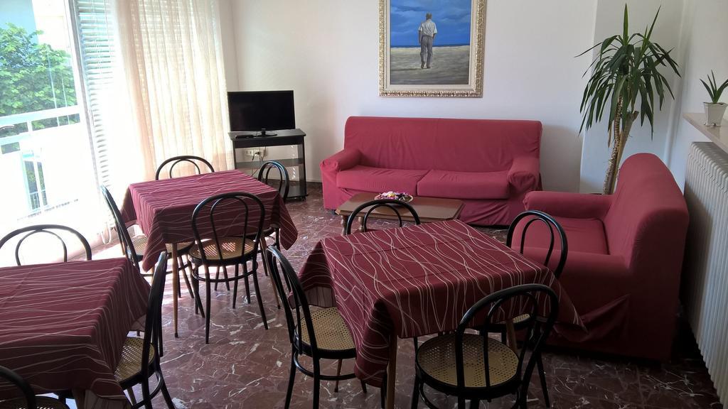 Hotel Villa Domiziana Rimini Exteriér fotografie